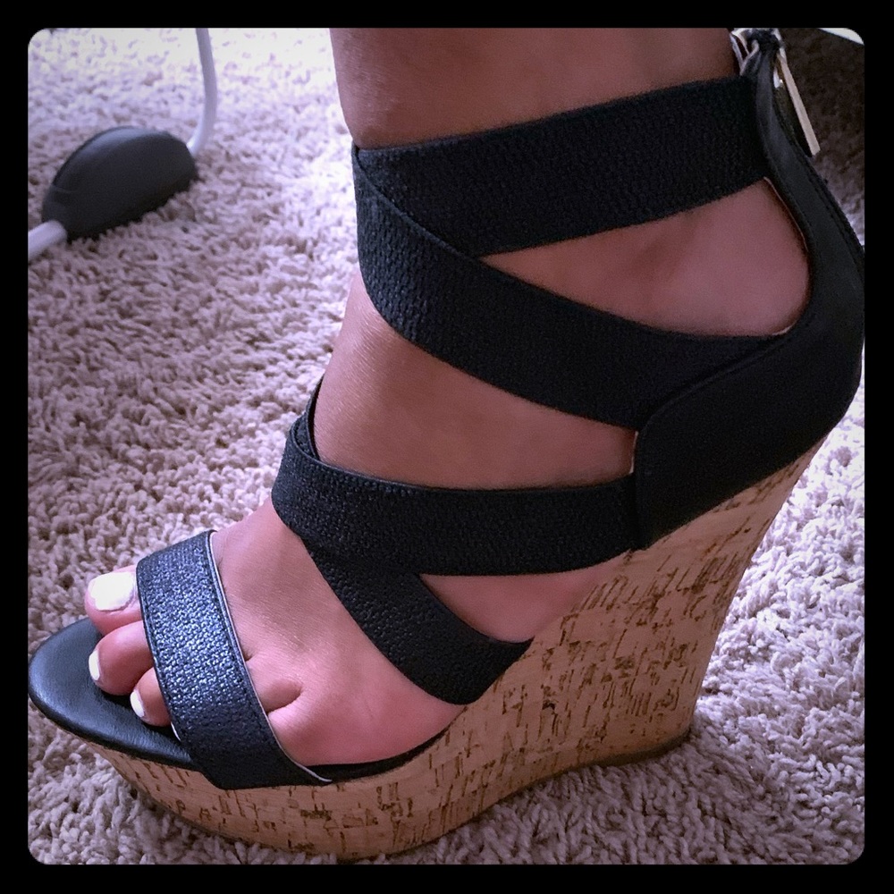 Black Charlotte Russe wedge